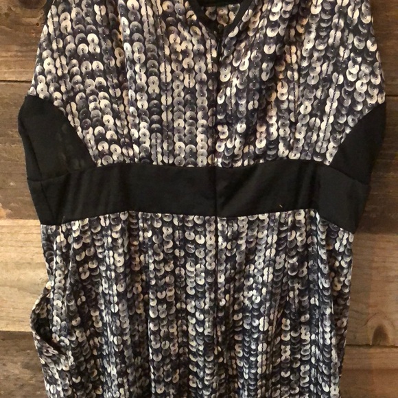 Dress - Picture 3 of 7